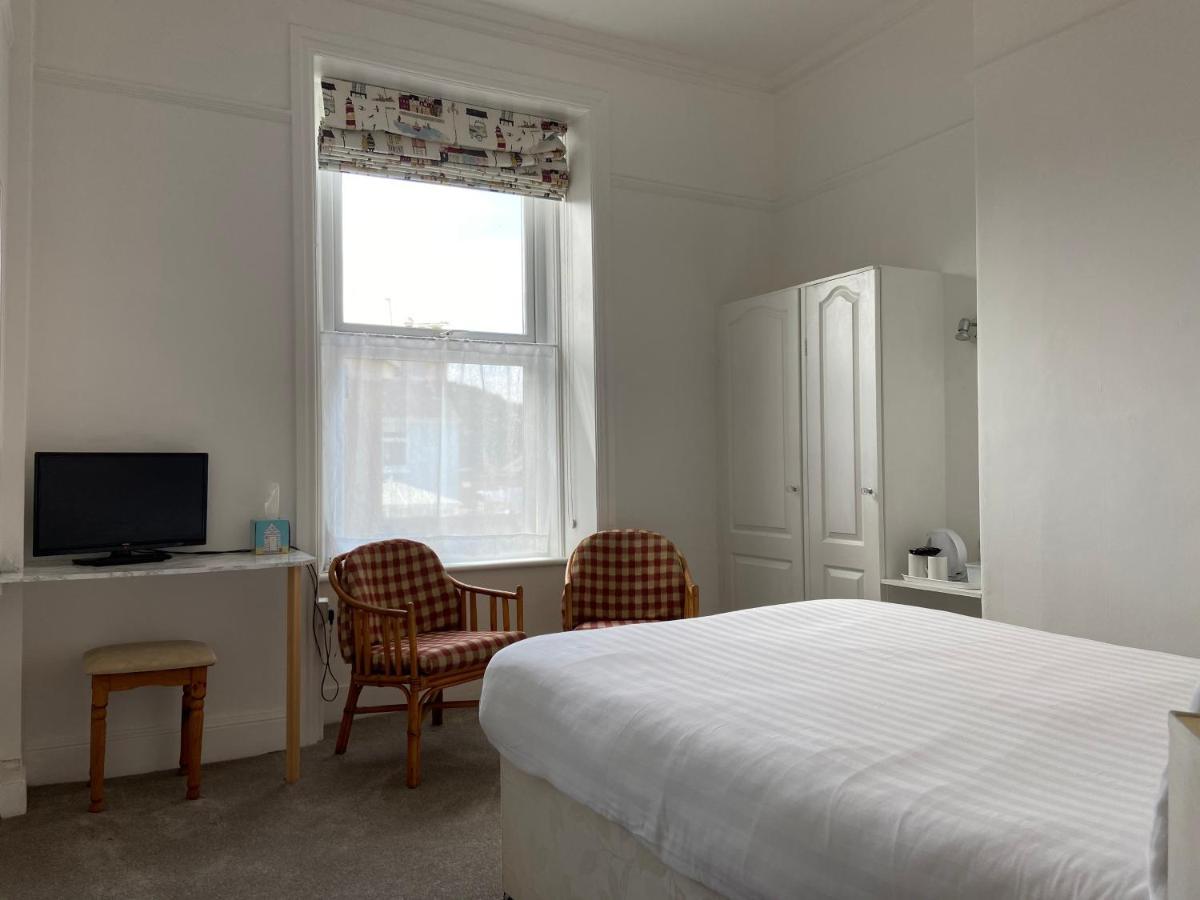 The Shelbourne (Adults Only) 호텔 랜디드노 외부 사진